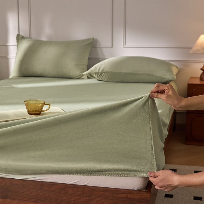 91家纺网 家纺一手货源 找家纺 618家纺 2025新款樱花绒单品四件套系列-单床笠 青柠