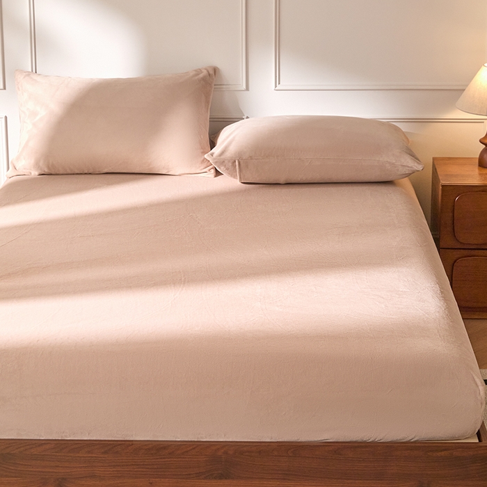 91家纺网 家纺一手货源 找家纺 618家纺 2025新款樱花绒单品四件套系列-单床笠 浅驼