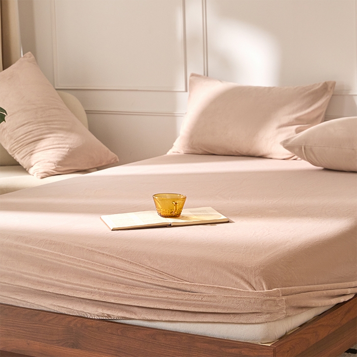 91家纺网 家纺一手货源 找家纺 618家纺 2025新款樱花绒单品四件套系列-单床笠 浅驼