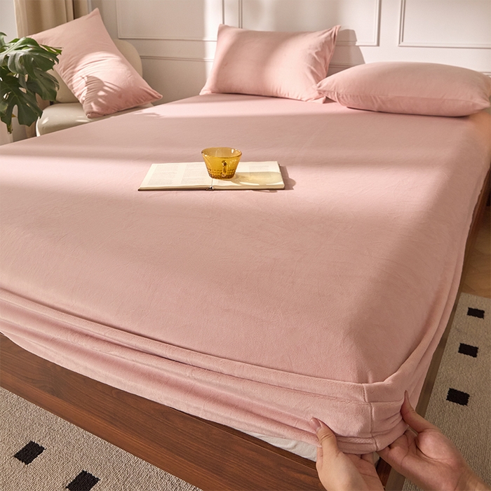 91家纺网 家纺一手货源 找家纺 618家纺 2025新款樱花绒单品四件套系列-单床笠 雾粉