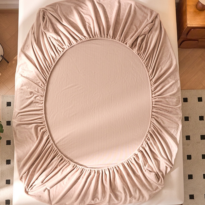 91家纺网 家纺一手货源 找家纺 618家纺 2025新款樱花绒单品四件套系列-单床笠 浅驼