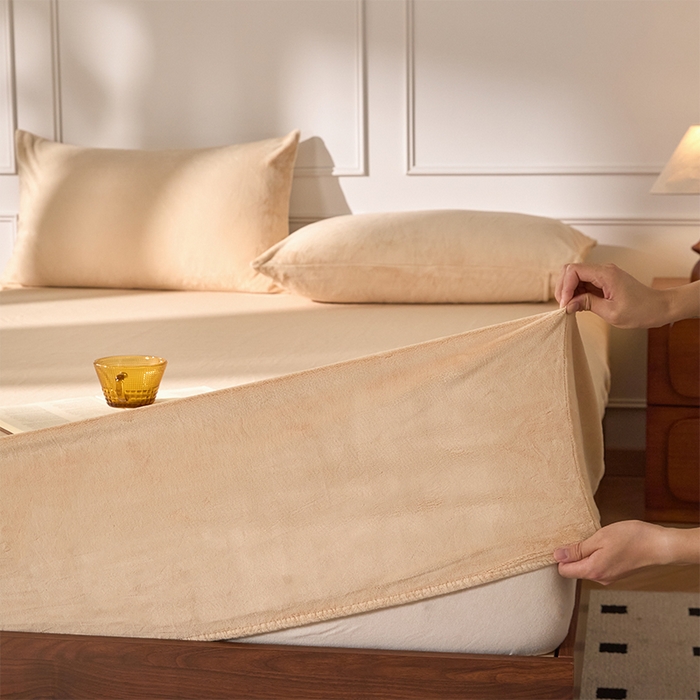 91家纺网 家纺一手货源 找家纺 618家纺 2025新款樱花绒单品四件套系列-单床笠 奶咖