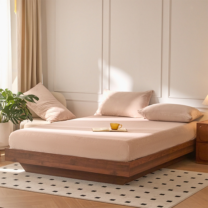 91家纺网 家纺一手货源 找家纺 618家纺 2025新款樱花绒单品四件套系列-单床笠 浅驼