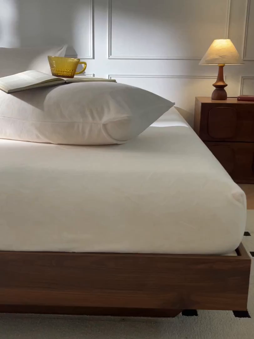 91家纺网 家纺一手货源 找家纺 618家纺 2025新款樱花绒单品四件套系列-单床笠 奶白