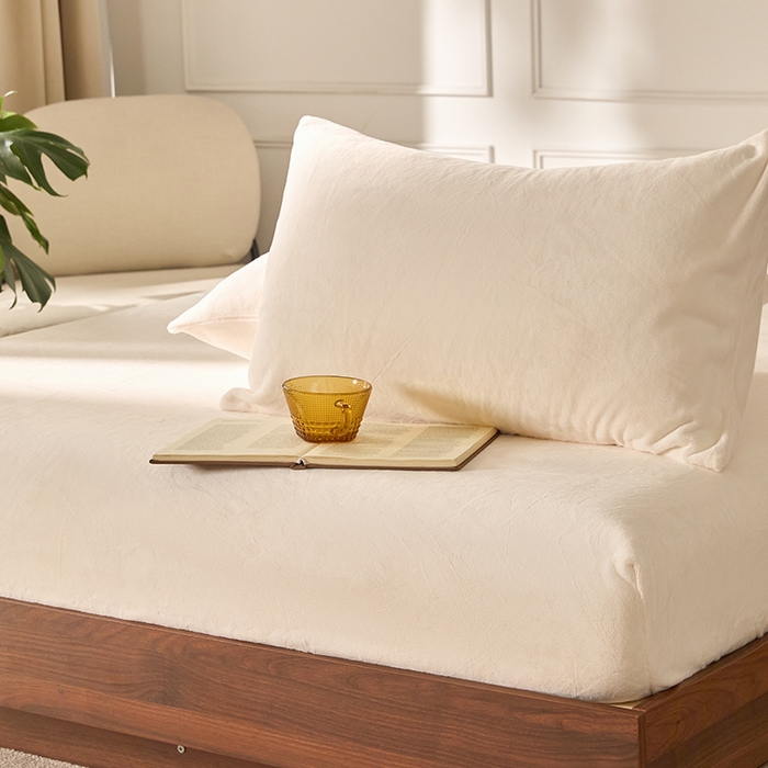 91家纺网 家纺一手货源 找家纺 （总）618家纺 2025新款樱花绒单品四件套系列-单枕套