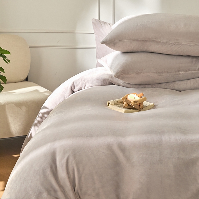 91家纺网 家纺一手货源 找家纺 618家纺 2025新款樱花绒单品四件套系列-单枕套 雾灰