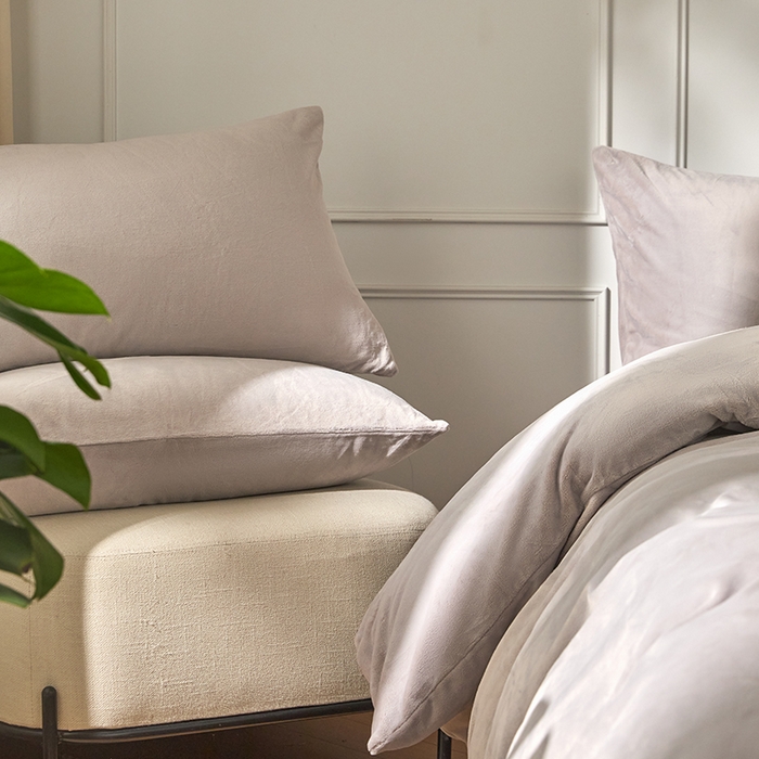 91家纺网 家纺一手货源 找家纺 618家纺 2025新款樱花绒单品四件套系列-单枕套 雾灰