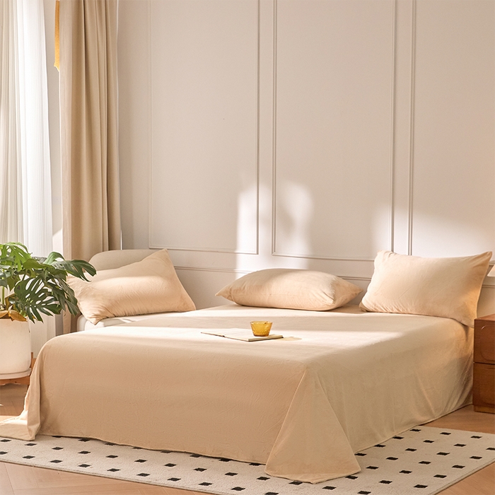 91家纺网 家纺一手货源 找家纺 618家纺 2025新款樱花绒单品四件套系列-单床单 奶咖