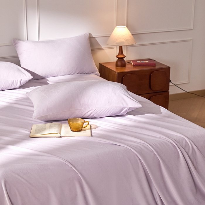 91家纺网 家纺一手货源 找家纺 618家纺 2025新款樱花绒单品四件套系列-单床单 雾紫