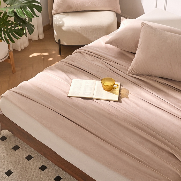 91家纺网 家纺一手货源 找家纺 618家纺 2025新款樱花绒单品四件套系列-单床单 浅驼