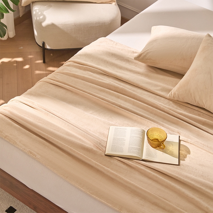 91家纺网 家纺一手货源 找家纺 618家纺 2025新款樱花绒单品四件套系列-单床单 奶咖