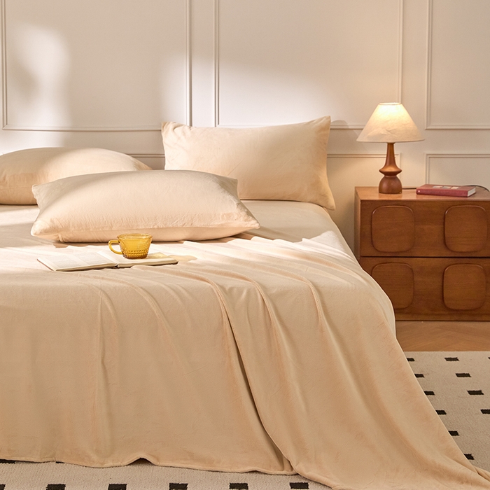 91家纺网 家纺一手货源 找家纺 618家纺 2025新款樱花绒单品四件套系列-单床单 奶咖