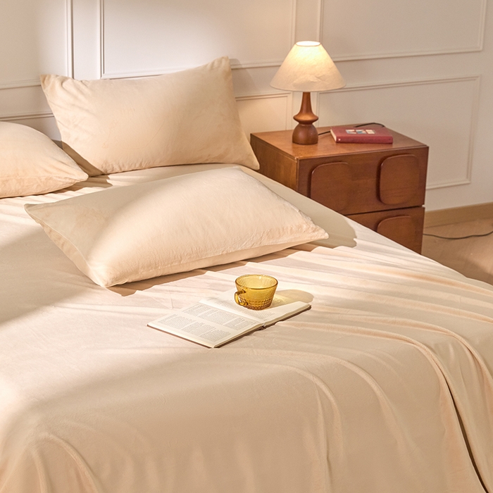 91家纺网 家纺一手货源 找家纺 618家纺 2025新款樱花绒单品四件套系列-单床单 奶咖