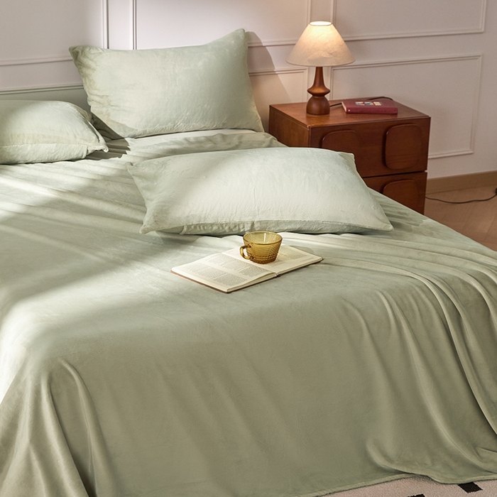 91家纺网 家纺一手货源 找家纺 618家纺 2025新款樱花绒单品四件套系列-单床单 青柠