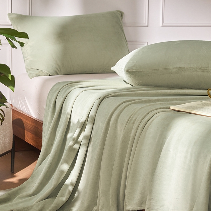 91家纺网 家纺一手货源 找家纺 618家纺 2025新款樱花绒单品四件套系列-单床单 青柠