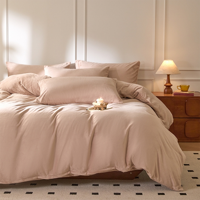 91家纺网 家纺一手货源 找家纺 618家纺 2025新款樱花绒单品四件套系列-单被套 浅驼