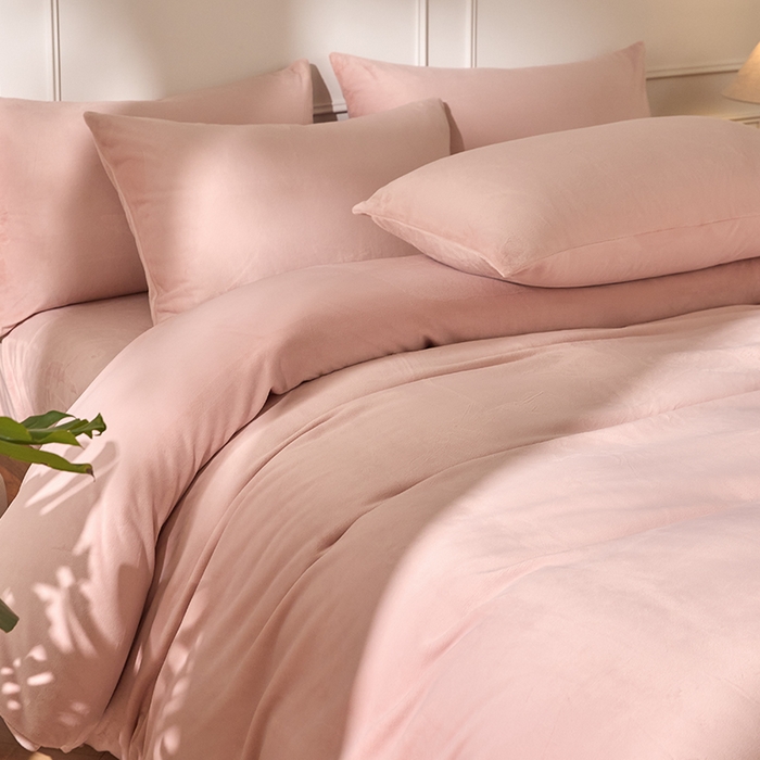 91家纺网 家纺一手货源 找家纺 618家纺 2025新款樱花绒单品四件套系列-单被套 雾粉