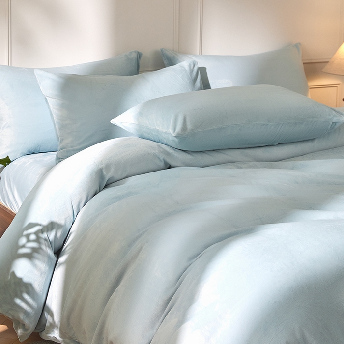 91家纺网 家纺一手货源 找家纺 618家纺 2025新款樱花绒单品四件套系列-单被套 雾蓝