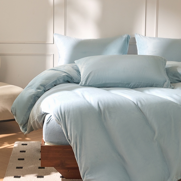 91家纺网 家纺一手货源 找家纺 618家纺 2025新款樱花绒单品四件套系列-单被套 雾蓝