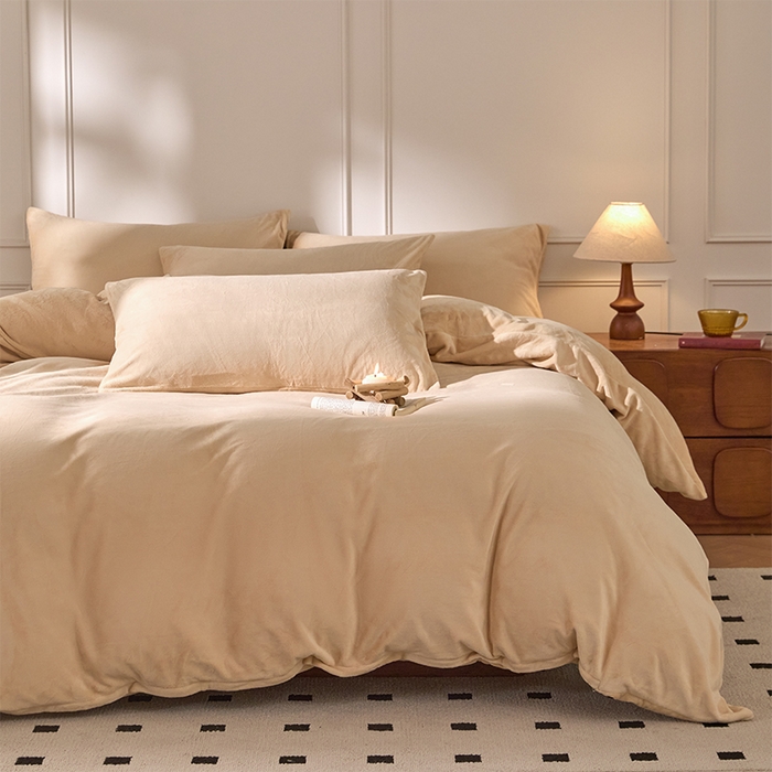 91家纺网 家纺一手货源 找家纺 618家纺 2025新款樱花绒单品四件套系列-单被套 奶咖