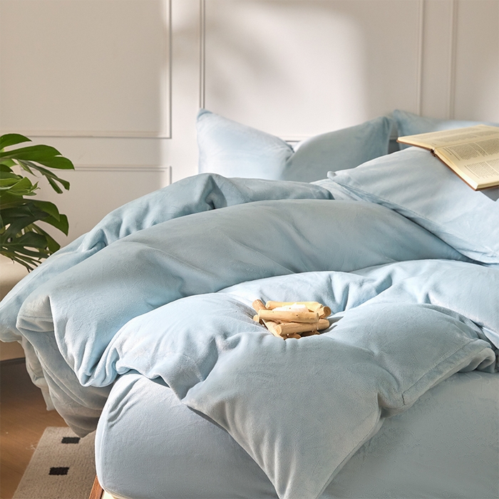 91家纺网 家纺一手货源 找家纺 618家纺 2025新款樱花绒单品四件套系列-单被套 雾蓝