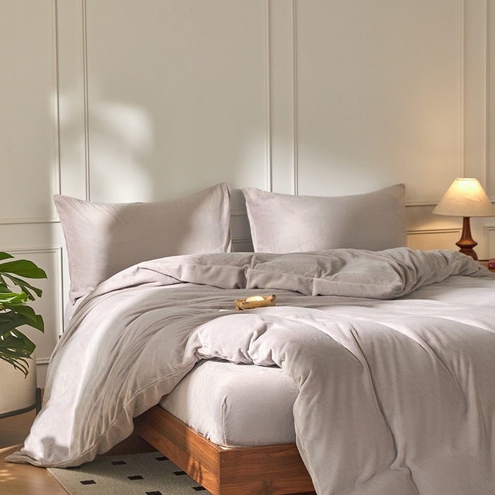 91家纺网 家纺一手货源 找家纺 618家纺 2025新款樱花绒单品四件套系列-单被套 雾灰