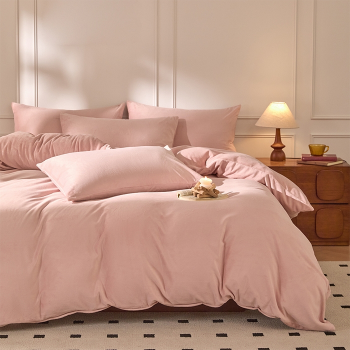 91家纺网 家纺一手货源 找家纺 618家纺 2025新款樱花绒单品四件套系列-四件套 雾粉