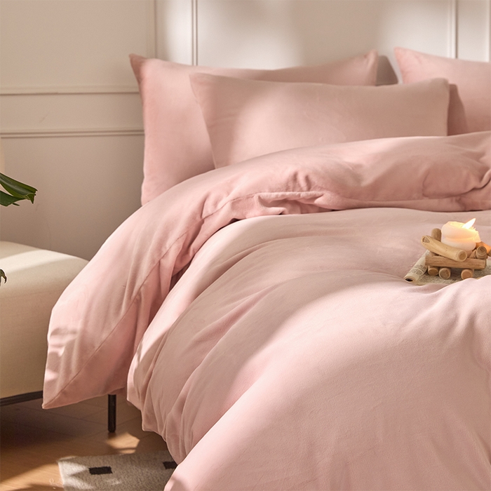 91家纺网 家纺一手货源 找家纺 618家纺 2025新款樱花绒单品四件套系列-四件套 雾粉