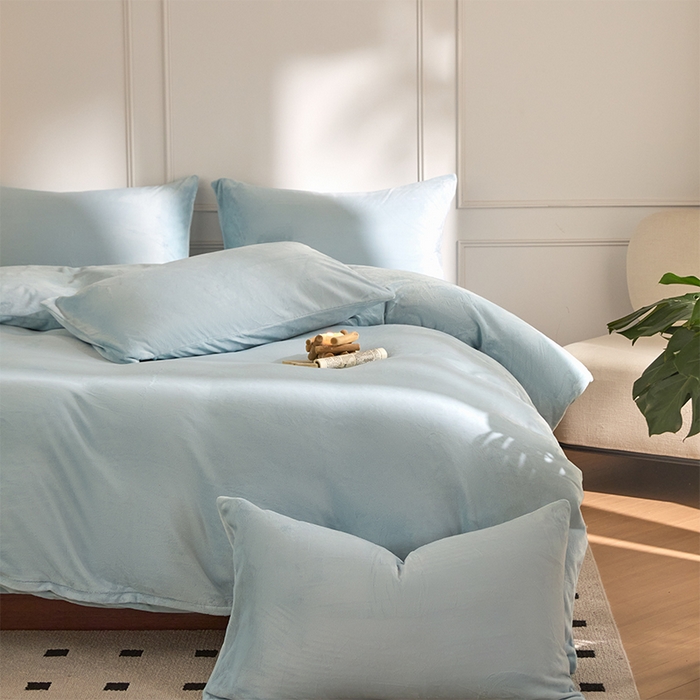 91家纺网 家纺一手货源 找家纺 618家纺 2025新款樱花绒单品四件套系列-四件套 雾蓝