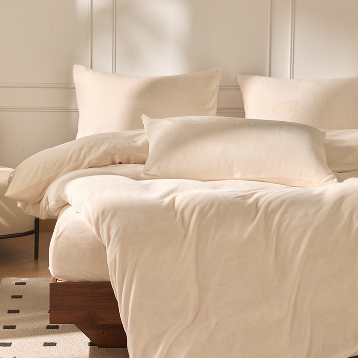 91家纺网 家纺一手货源 找家纺 618家纺 2025新款樱花绒单品四件套系列-四件套 奶白