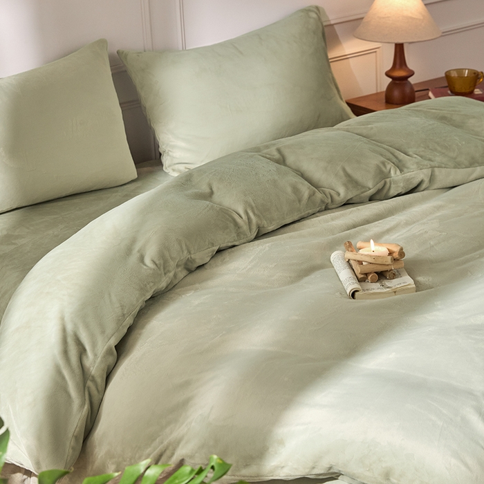 91家纺网 家纺一手货源 找家纺 618家纺 2025新款樱花绒单品四件套系列-四件套 青柠