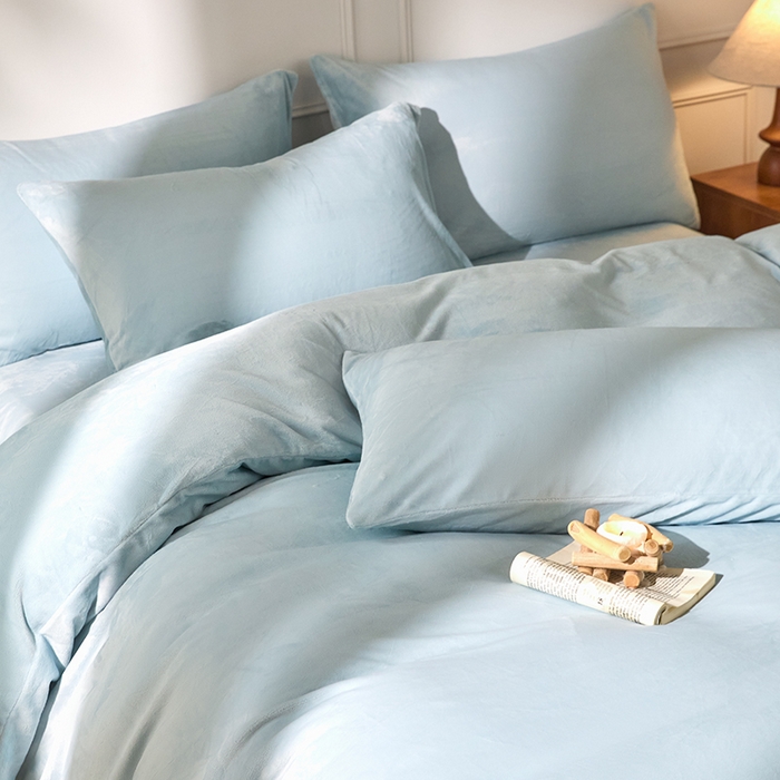 91家纺网 家纺一手货源 找家纺 618家纺 2025新款樱花绒单品四件套系列-四件套 雾蓝