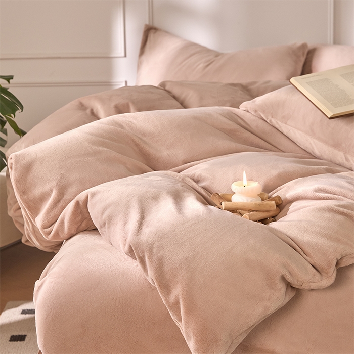 91家纺网 家纺一手货源 找家纺 618家纺 2025新款樱花绒单品四件套系列-四件套 浅驼