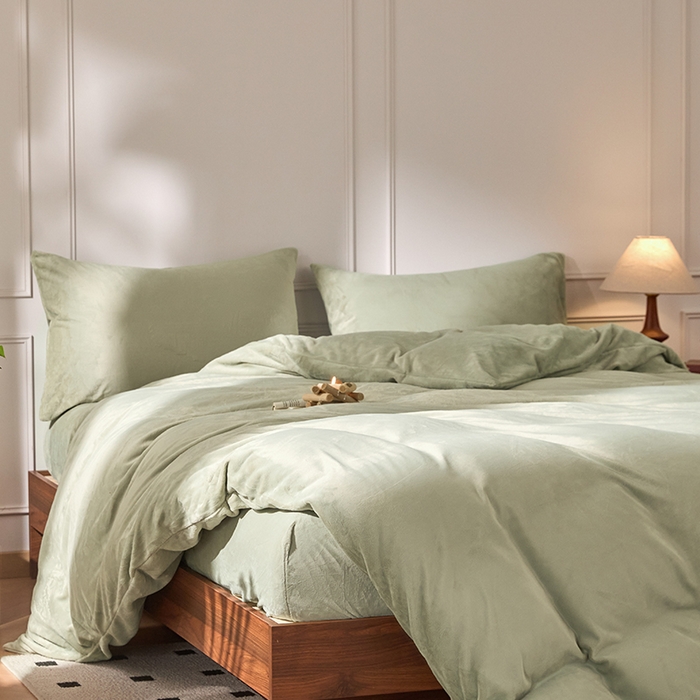 91家纺网 家纺一手货源 找家纺 618家纺 2025新款樱花绒单品四件套系列-四件套 青柠