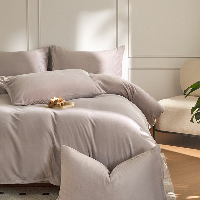 91家纺网 家纺一手货源 找家纺 618家纺 2025新款樱花绒单品四件套系列-四件套 雾灰