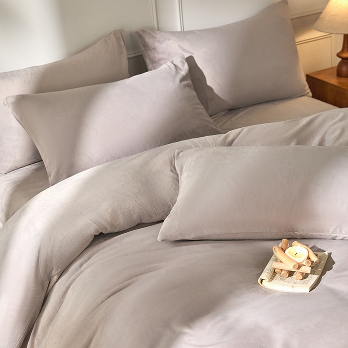 91家纺网 家纺一手货源 找家纺 618家纺 2025新款樱花绒单品四件套系列-四件套 雾灰