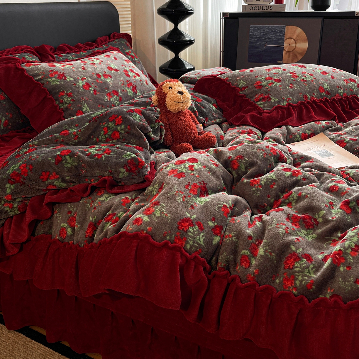 91家纺网 家纺一手货源 找家纺 富米莱（原臻工厂） 2025新款热卖舒适大宽花边牛奶绒床盖床裙四件套 爆款大宽花边-花季少女