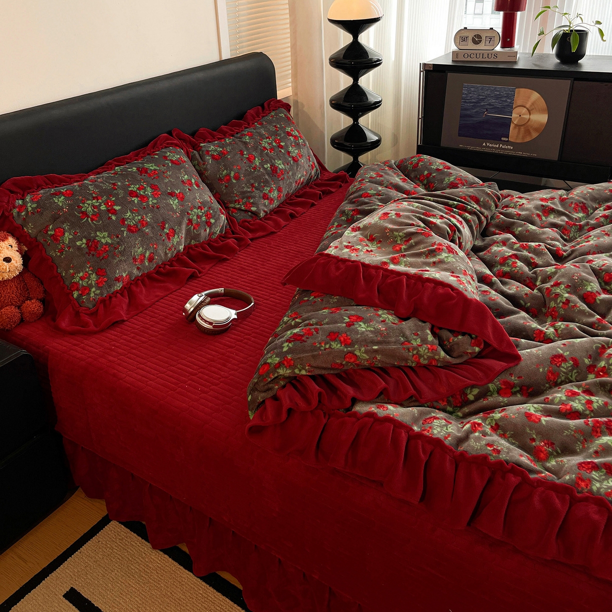 91家纺网 家纺一手货源 找家纺 富米莱（原臻工厂） 2025新款热卖舒适大宽花边牛奶绒床盖床裙四件套 爆款大宽花边-花季少女