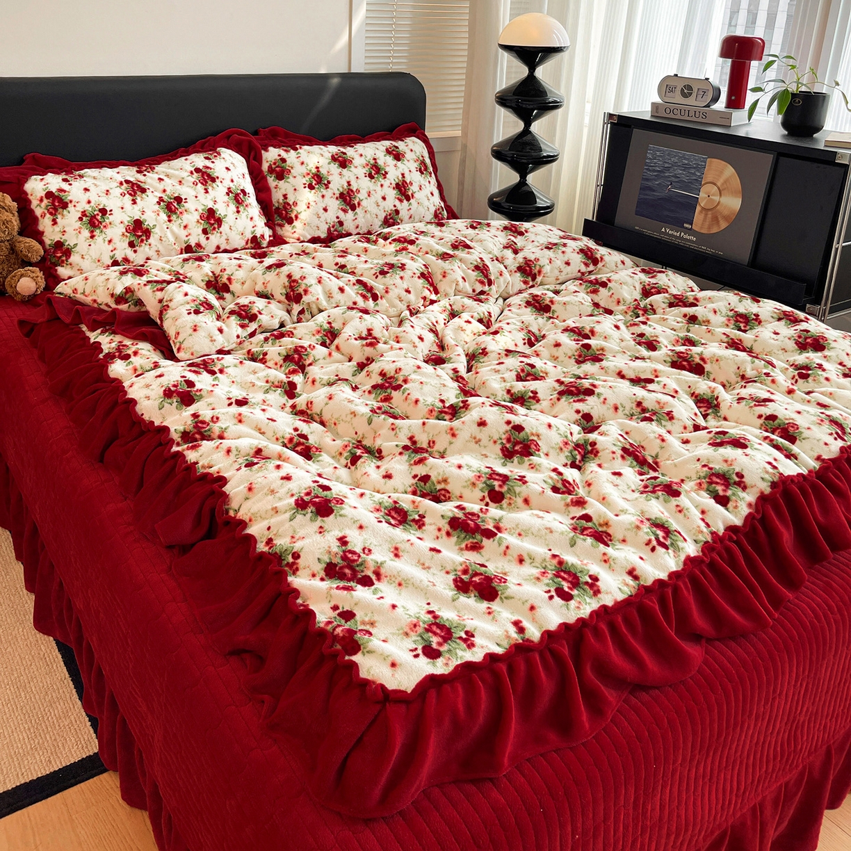 91家纺网 家纺一手货源 找家纺 （总）富米莱（原臻工厂） 2025新款热卖舒适大宽花边牛奶绒床盖床裙四件套