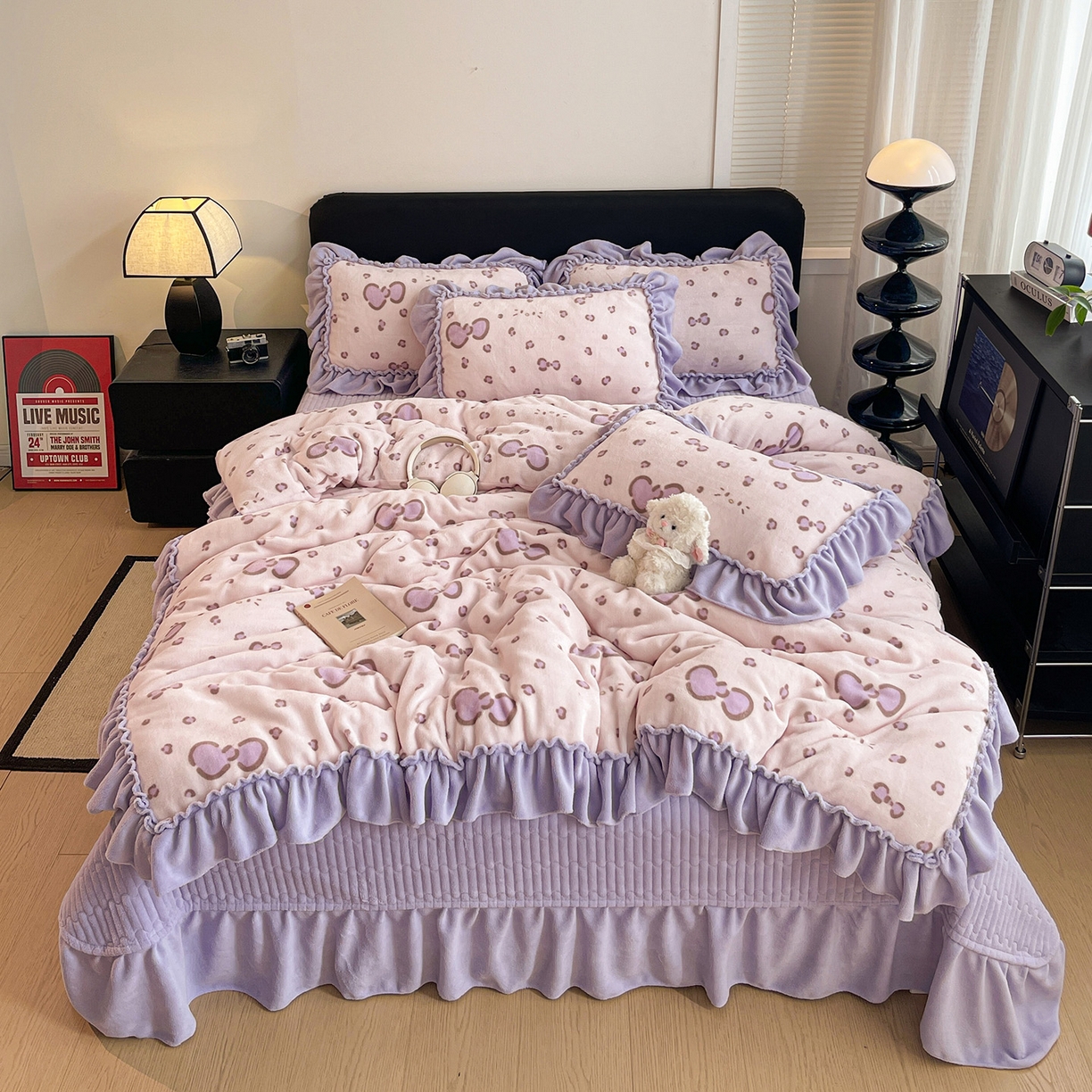 91家纺网 家纺一手货源 找家纺 富米莱（原臻工厂） 2025新款热卖舒适大宽花边牛奶绒床盖床裙四件套 爆款大宽花边-蝴蝶结紫豹纹