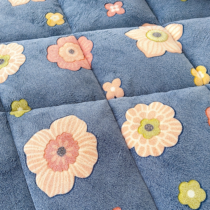 91家纺网 家纺一手货源 找家纺 好梦来家纺（原锦茂家纺） 2025新款印花款A类雪花绒冬被羊羔绒冬被被芯冬季牛奶绒冬被花意