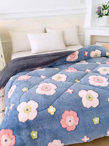 91家纺网 家纺一手货源 找家纺 好梦来家纺（原锦茂家纺） 2025新款印花款A类雪花绒冬被羊羔绒冬被被芯冬季牛奶绒冬被花意