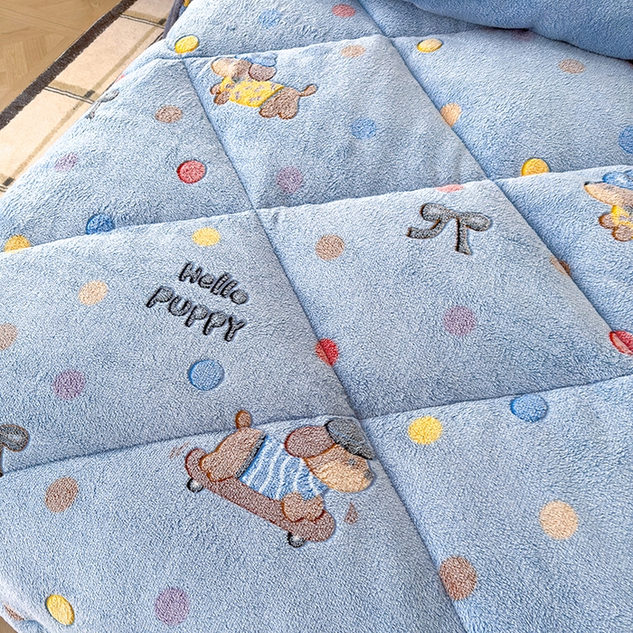 91家纺网 家纺一手货源 找家纺 好梦来家纺（原锦茂家纺） 2025新款印花款A类雪花绒冬被羊羔绒冬被被芯冬季牛奶绒冬被可爱狗