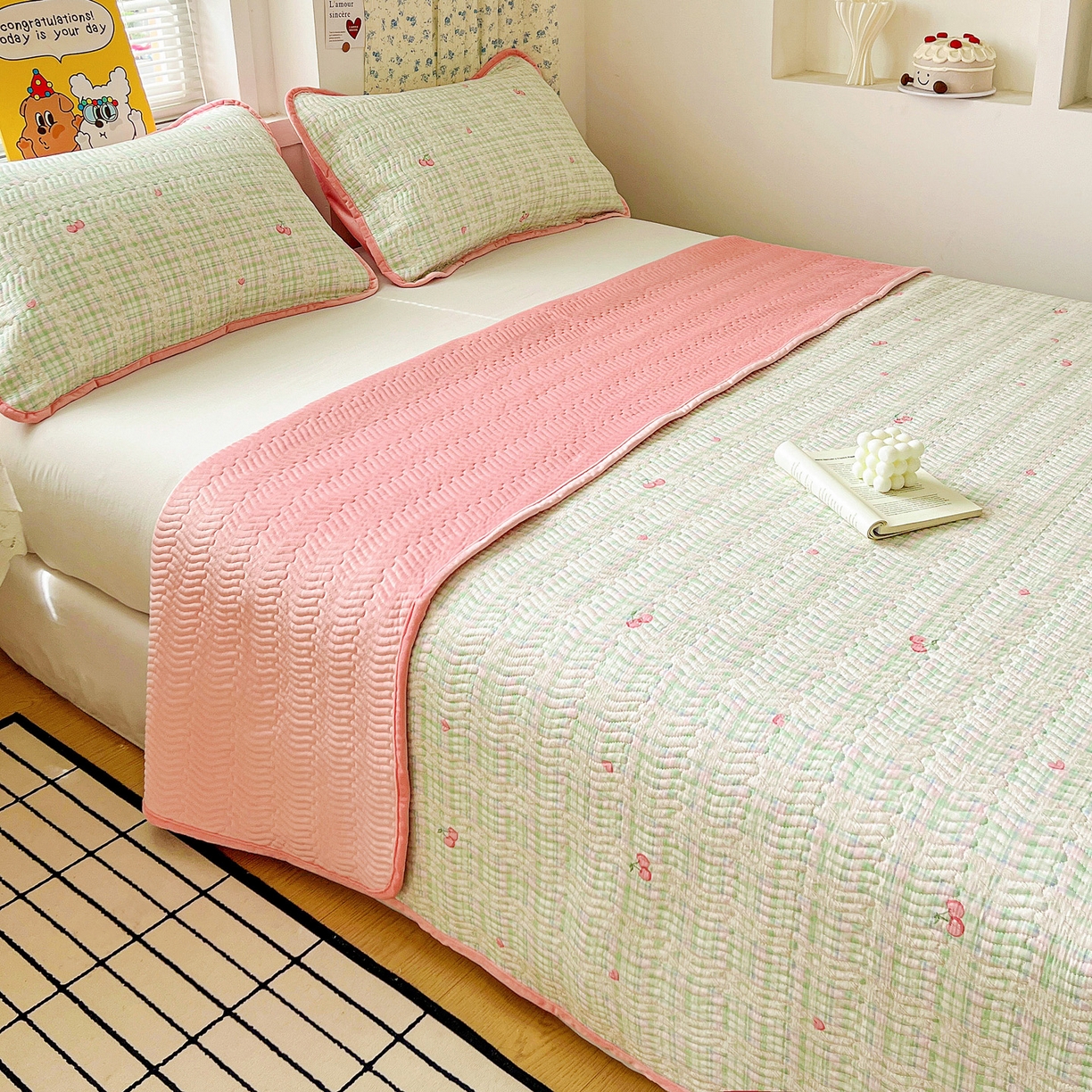 91家纺网 家纺一手货源 找家纺 梦精灵 2025新款棉加绒床盖全棉学生床夹棉床盖双面可用纯棉床单（棉加绒枕套） 棉加绒-薄荷樱桃