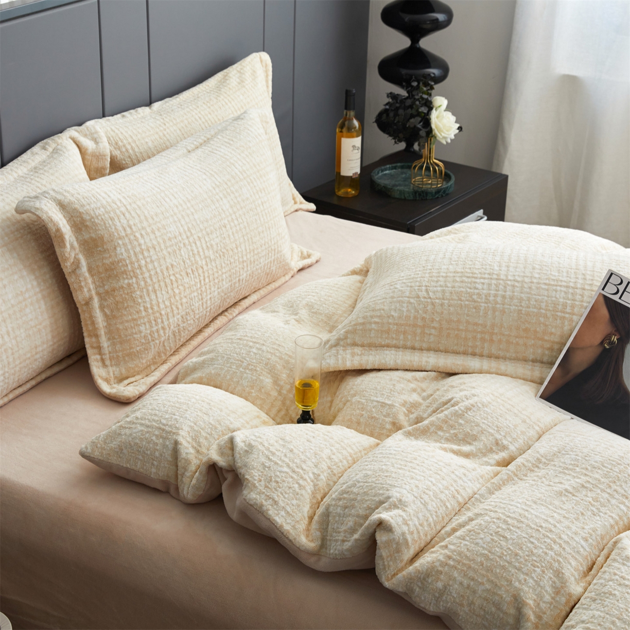 91家纺网 家纺一手货源 找家纺 瑞米家居 2025新款高克重雕花绒四件套 南法风情-嫩黄