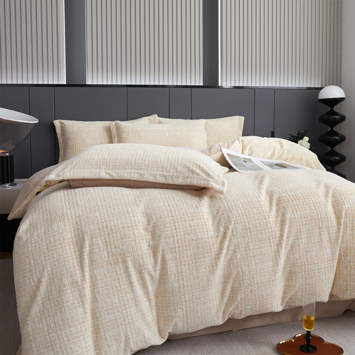 91家纺网 家纺一手货源 找家纺 瑞米家居 2025新款高克重雕花绒四件套 南法风情-嫩黄