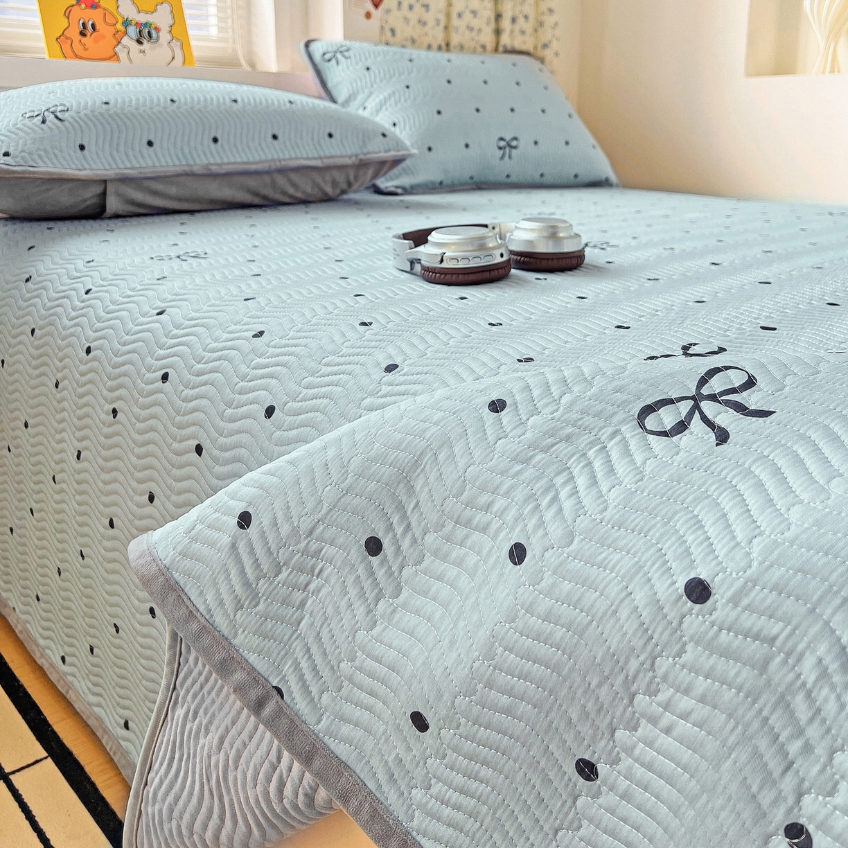 91家纺网 家纺一手货源 找家纺 梦精灵 2025新款棉加绒床盖全棉学生床夹棉床盖双面可用纯棉床单（棉加绒枕套） 棉加绒-波点蝴蝶结