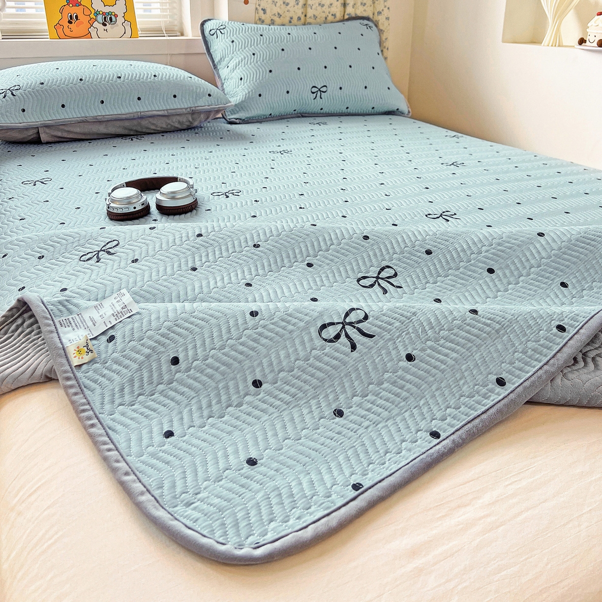 91家纺网 家纺一手货源 找家纺 梦精灵 2025新款棉加绒床盖全棉学生床夹棉床盖双面可用纯棉床单（棉加绒枕套） 棉加绒-波点蝴蝶结