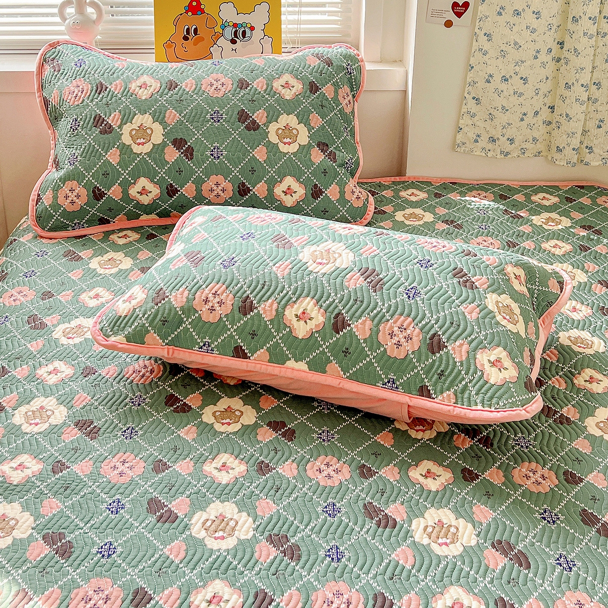 91家纺网 家纺一手货源 找家纺 梦精灵 2025新款棉加绒床盖全棉学生床夹棉床盖双面可用纯棉床单（棉加绒枕套） 棉加绒-樱花小熊