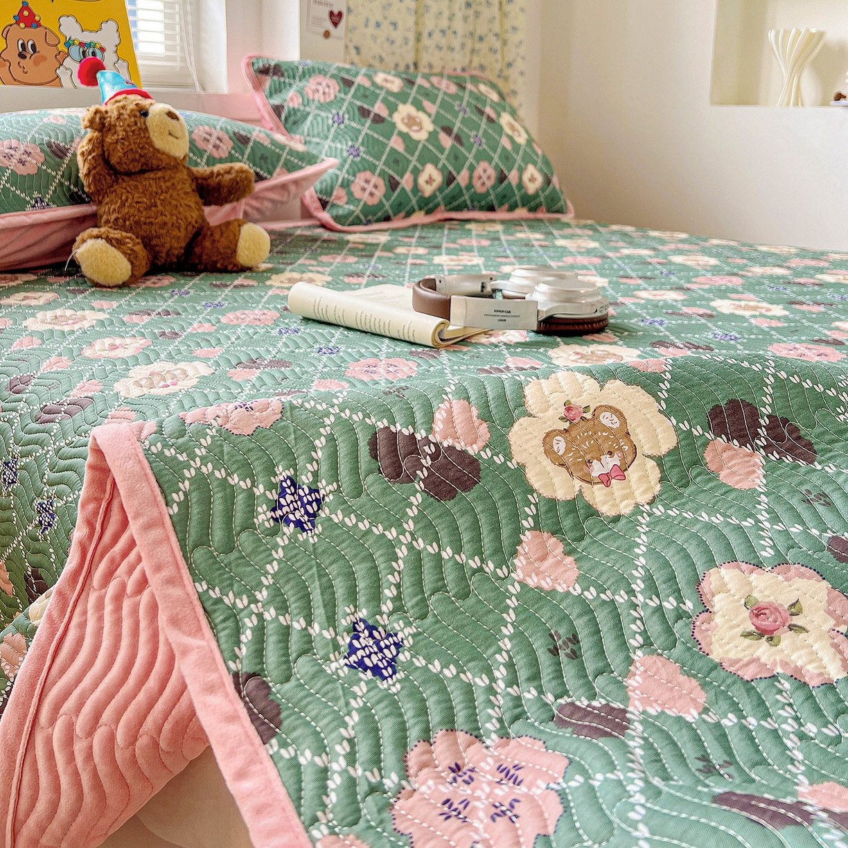 91家纺网 家纺一手货源 找家纺 梦精灵 2025新款棉加绒床盖全棉学生床夹棉床盖双面可用纯棉床单（棉加绒枕套） 棉加绒-樱花小熊